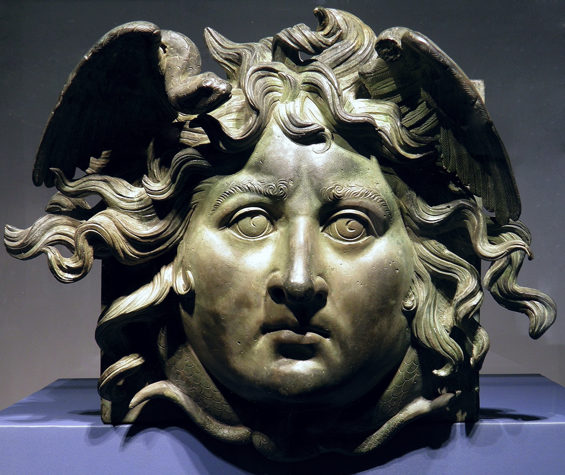 sculpture of medusa's head